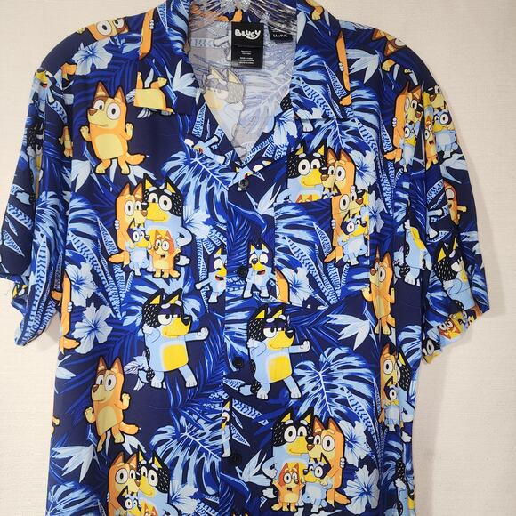 Bluey and family button down short sleeve shirt Men's size small - Picture 3 of 6